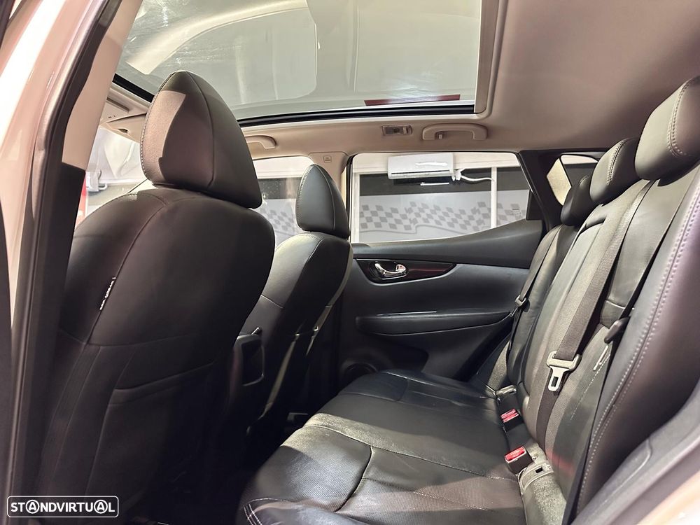 Nissan Qashqai 1.6 dCi Tekna - 11