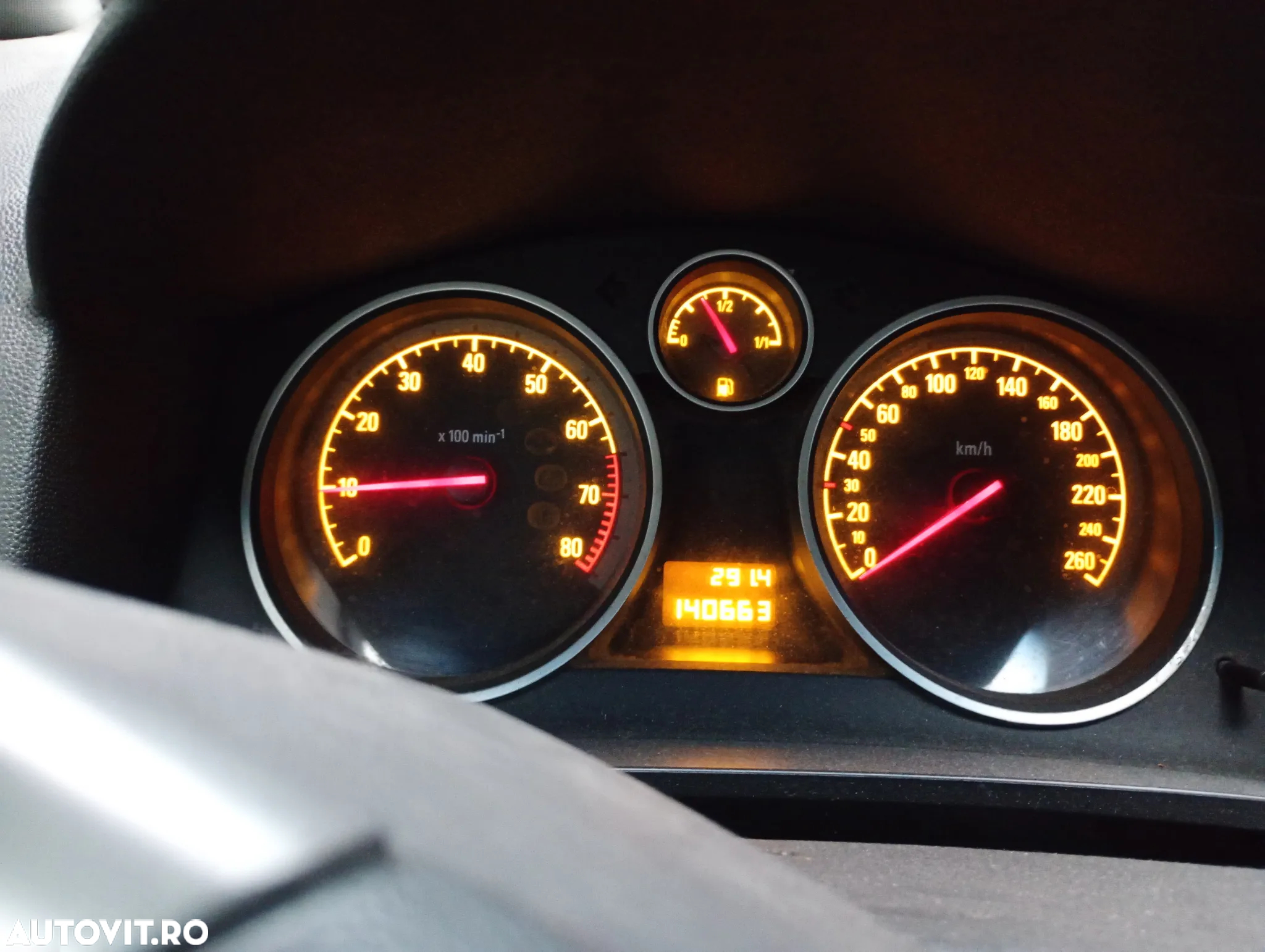 Opel Zafira 1.8i Essentia - 8