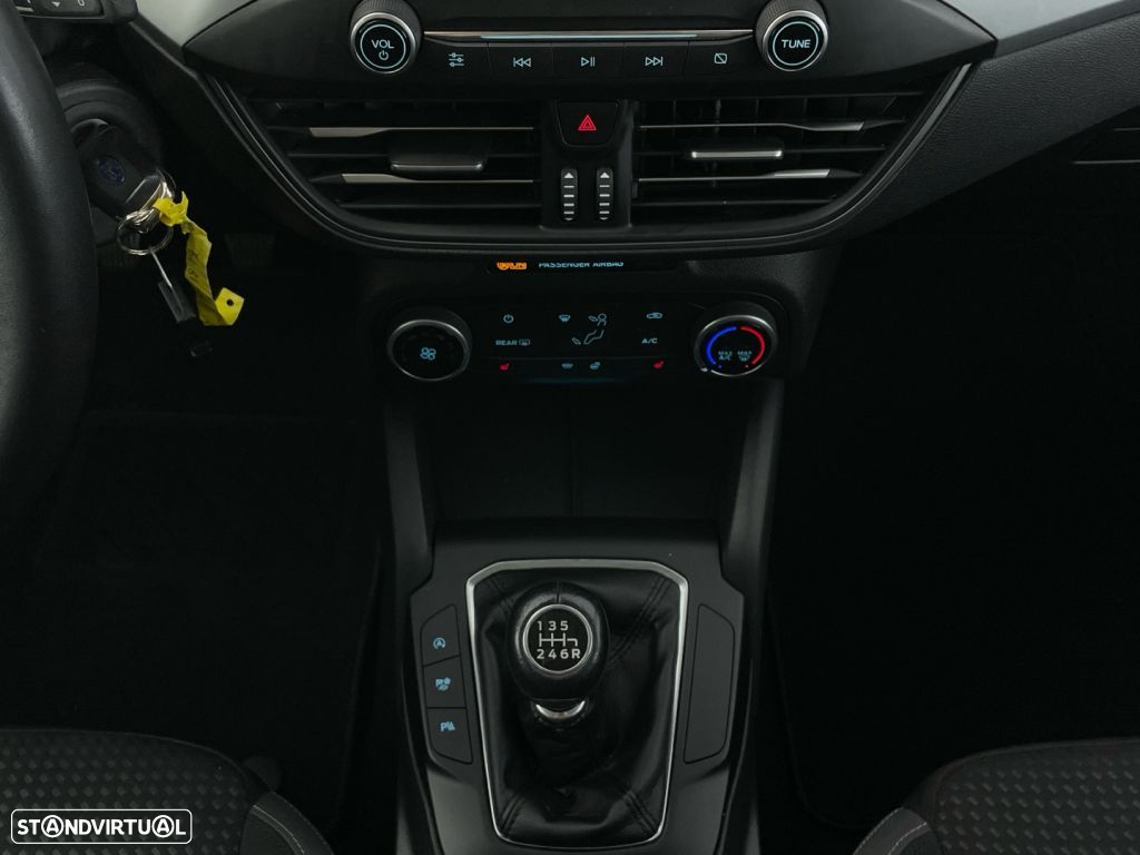 Ford Focus SW 1.0 EcoBoost Connected - 16