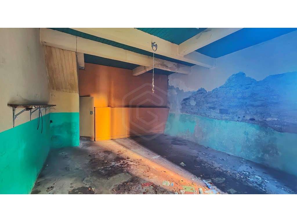 Moradia geminada T2, Peso - Covilhã - Grande imagem: 3/23