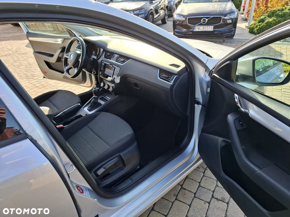 Skoda Octavia 2.0 TDI DSG Ambition - 13