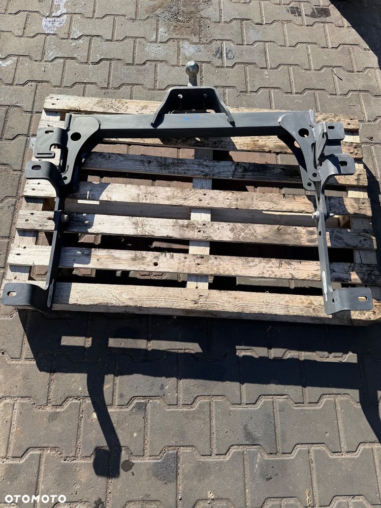 Hak holowniczy blaszak Renault Master III 511601949R - 3