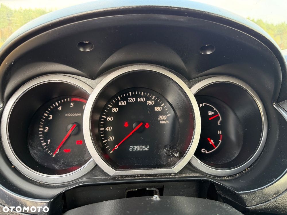 Suzuki Grand Vitara 1.9 DDiS - 6