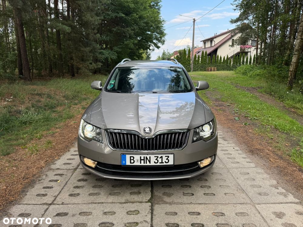 Skoda Superb 2.0 TSI Elegance DSG - 5