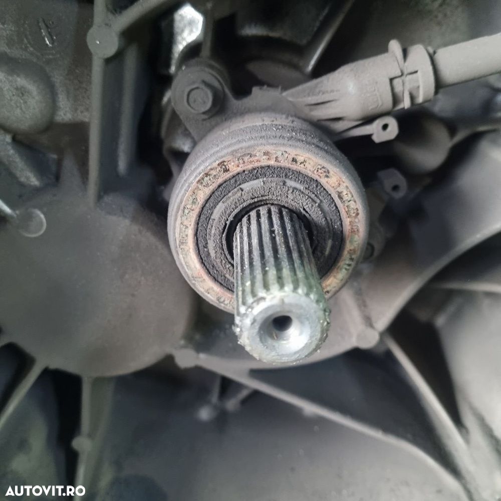 Cutie de viteze Nissan Qashqai Facelift 1.6 Dci 2010 - 2013 130CP Manuala 6 Trepte R9M ... - 2