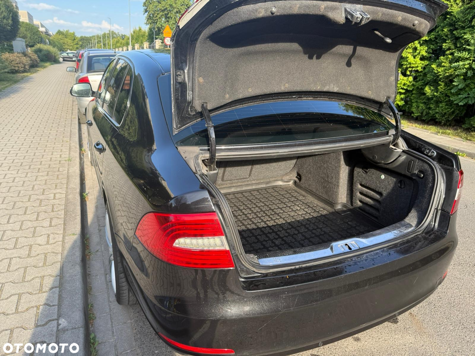 Skoda Superb 2.0 TDI L&K - 5
