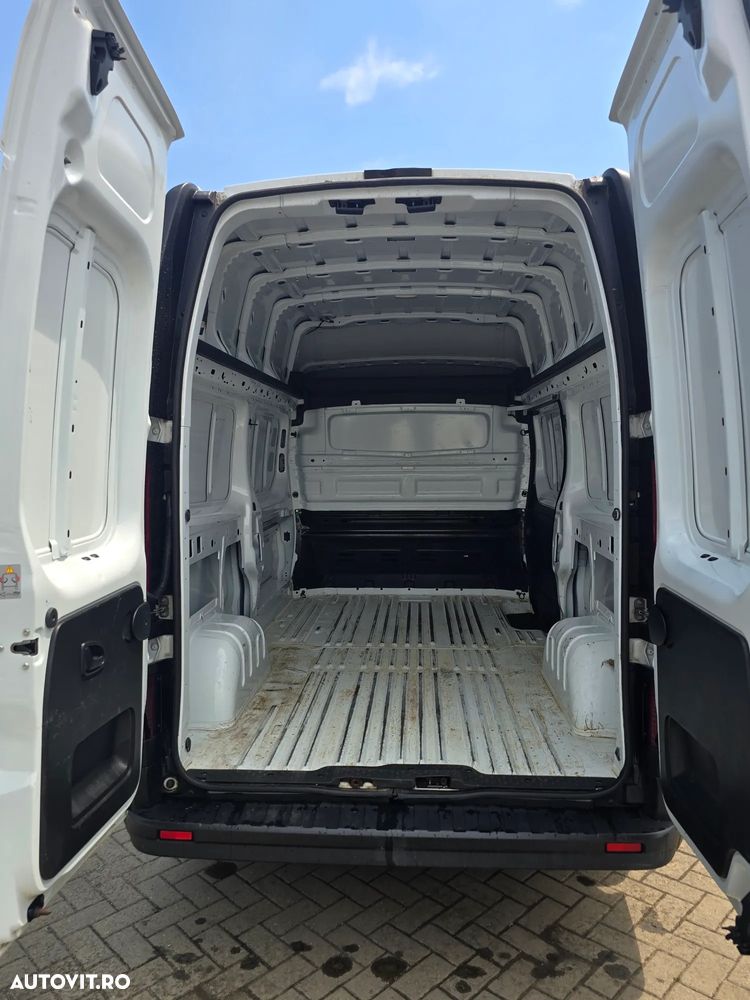 Renault TRAFIC - 19