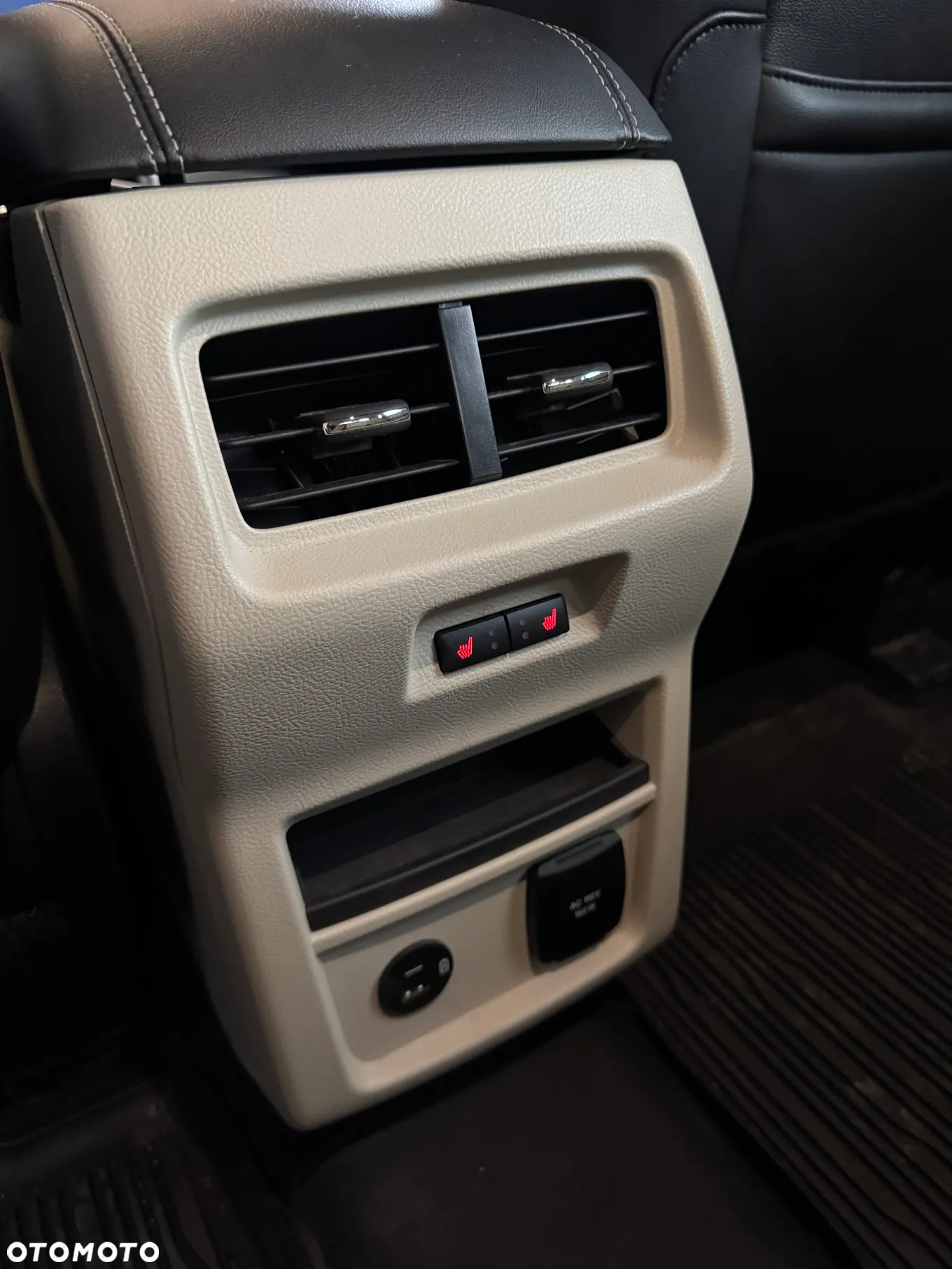 Ford Edge - 12