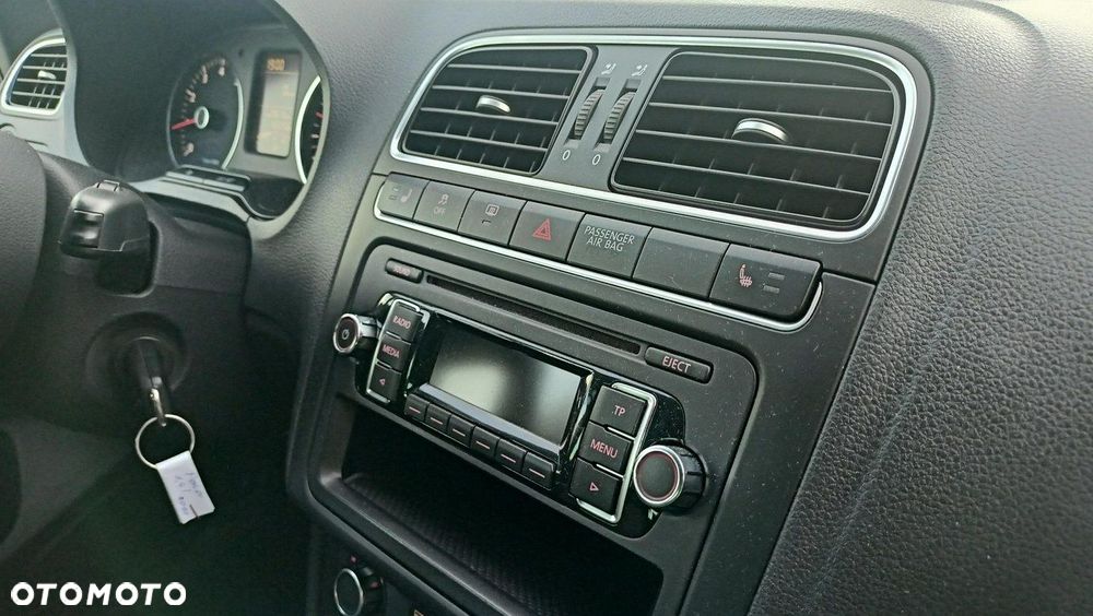 Volkswagen Polo 1.4 16V Trendline - 19