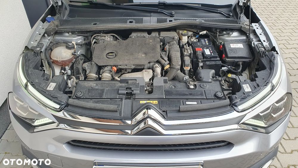 Citroën C4 BlueHDi 110 Stop&Start SHINE - 28