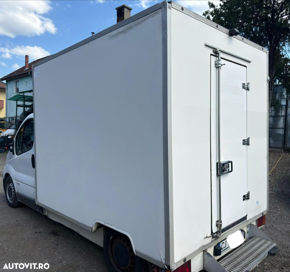 Renault TRAFIC - 7