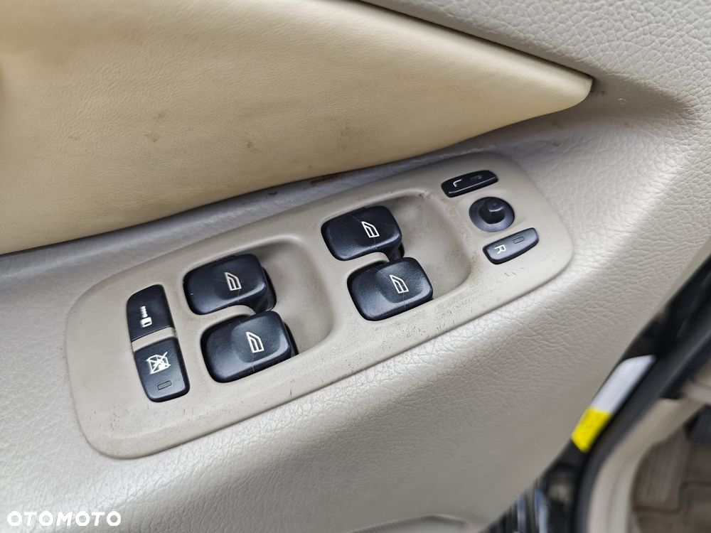Volvo XC 90 2.5T Automatik Comfort - 26
