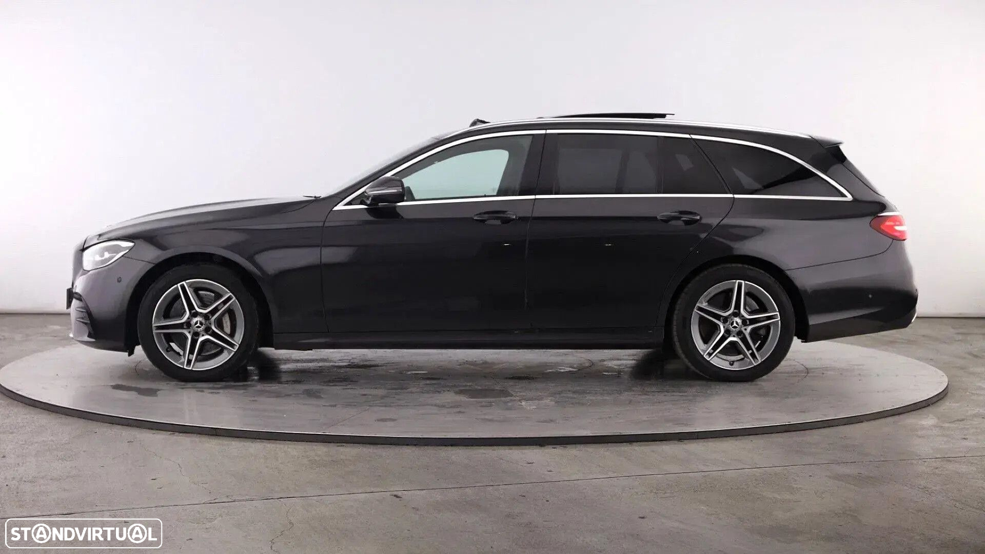 Mercedes-Benz E 300 - 4