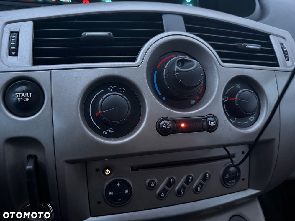 Renault Scenic - 25