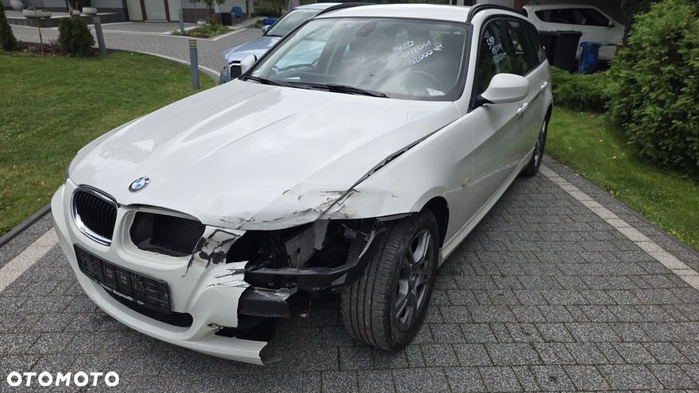 BMW Seria 3 318d DPF Edition Lifestyle - 9