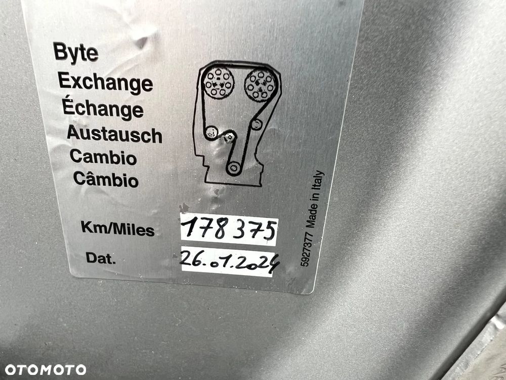 Volvo XC 60 D3 Drive-E Ocean Race - 29