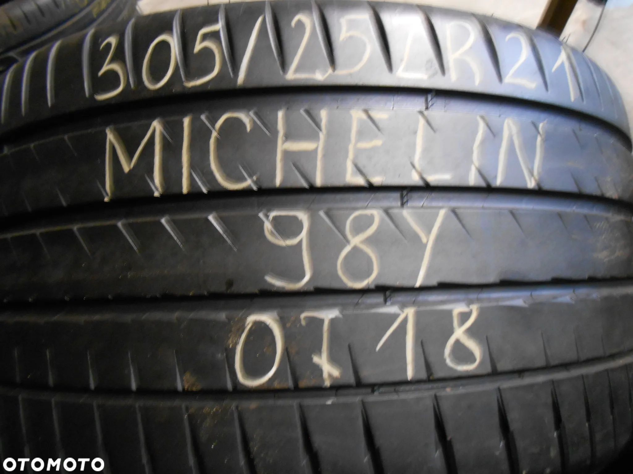 OPONA POJEDYNKA  305/25R21 MICHELIN PILOT SPORT4S DOT 0718 6.9MM - 1