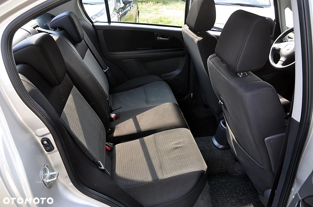 Suzuki SX4 1.6 GS/Premium - 28