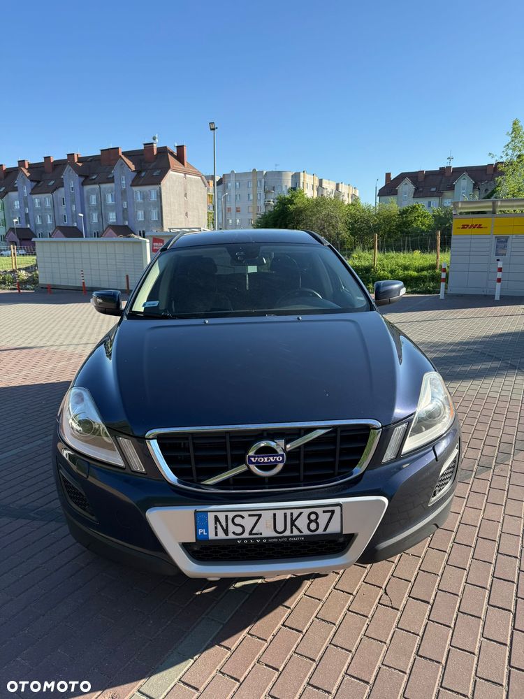 Volvo XC 60 2.4D AWD Momentum - 4