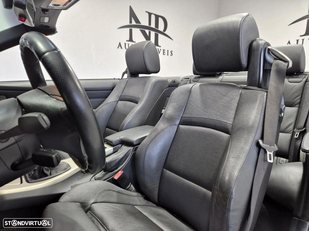 BMW 320 i Cabrio - 22