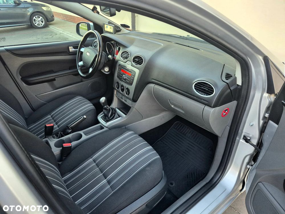 Ford Focus 1.6 Ti-VCT Silver Magic - 8