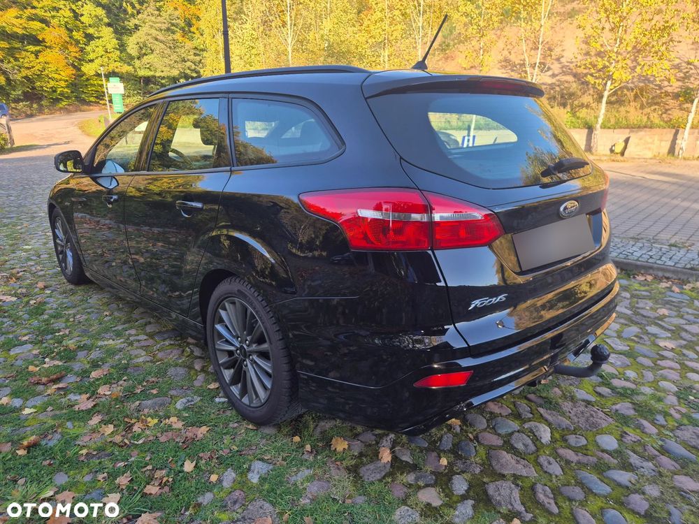 Ford Focus 1.5 EcoBlue ST-Line - 11