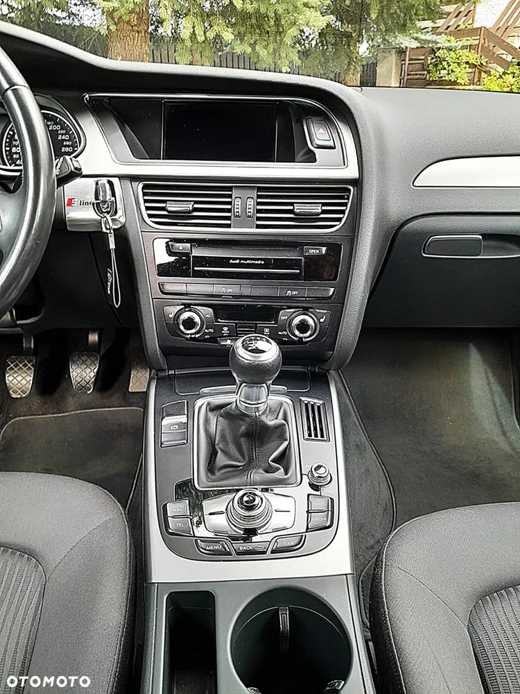 Audi A4 ver-1-8-tfsi-s-line-sportpaket - 35