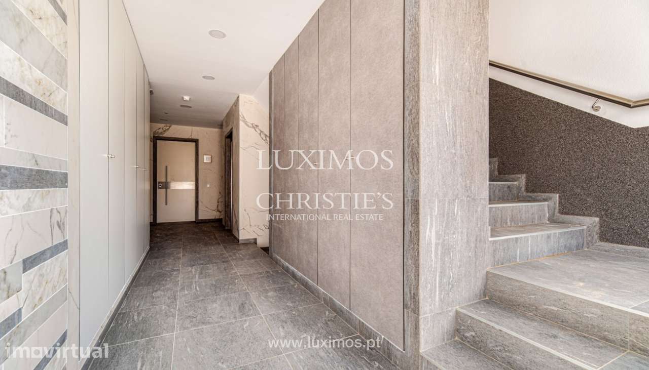 Apartamento, com terraço, para venda, em Lagos, Algarve - Grande imagem: 2/25