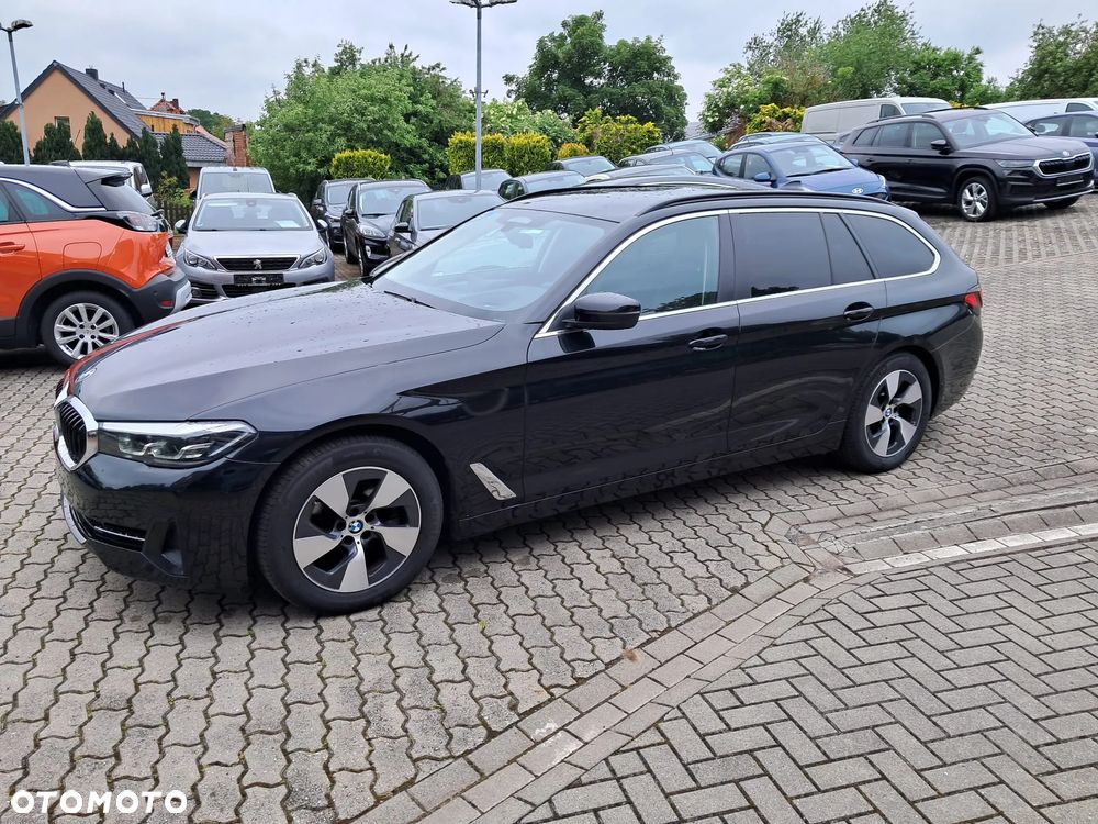 BMW Seria 5 520d Luxury Line sport - 2