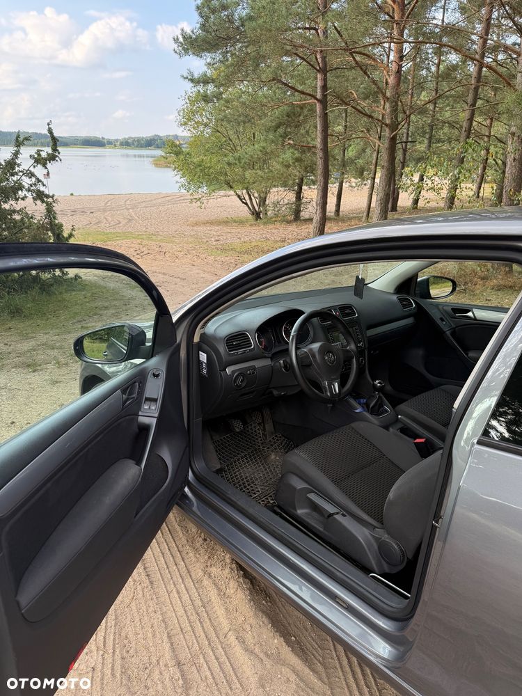Volkswagen Golf 1.6 TDI Comfortline - 5
