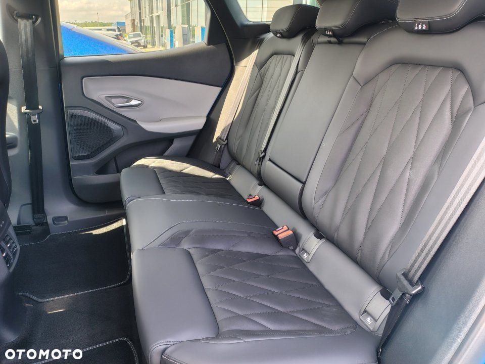 Ford Explorer - 23