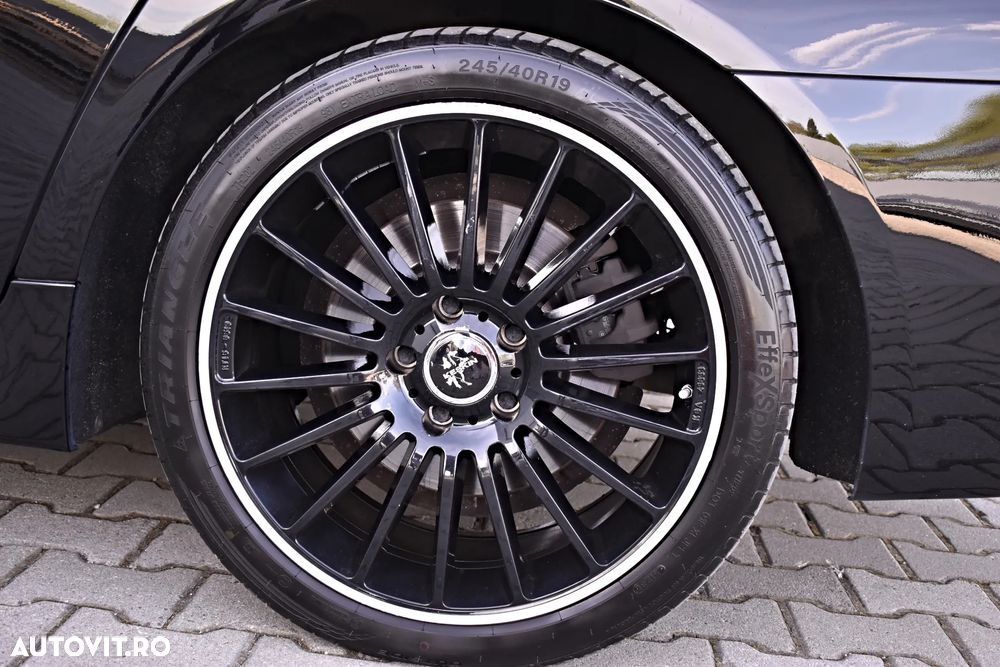 BMW Seria 5 520d Aut. Luxury Line - 24