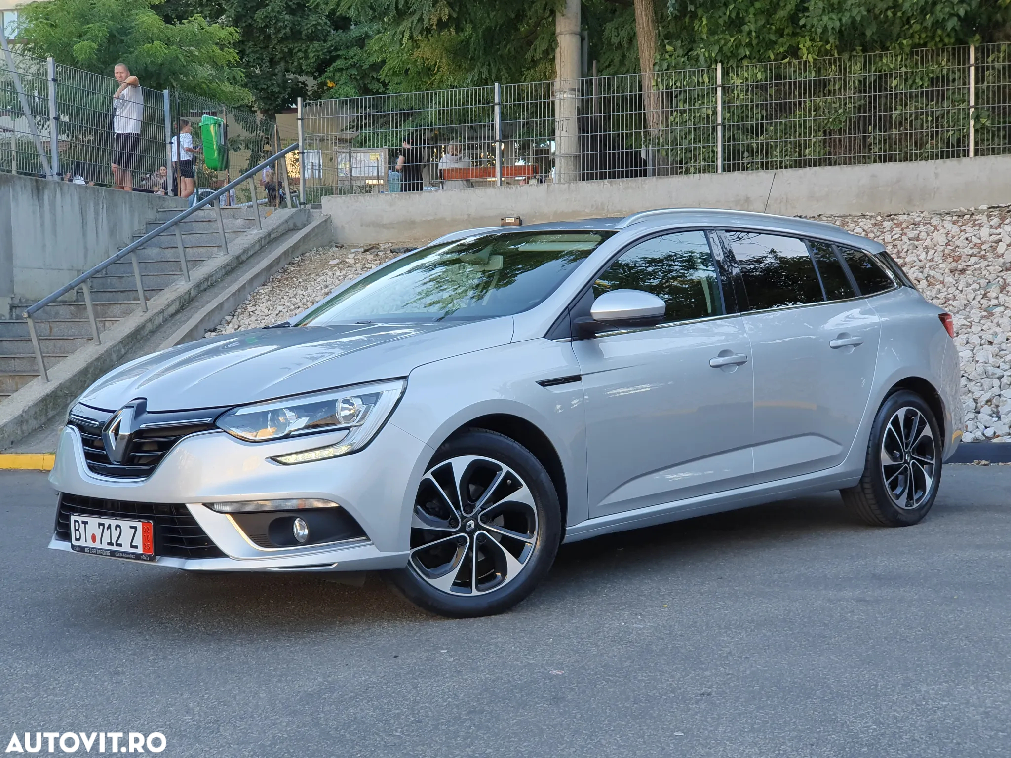 Renault Megane Grandtour ENERGY dCi 110 Start & Stopp Paris Business - 35
