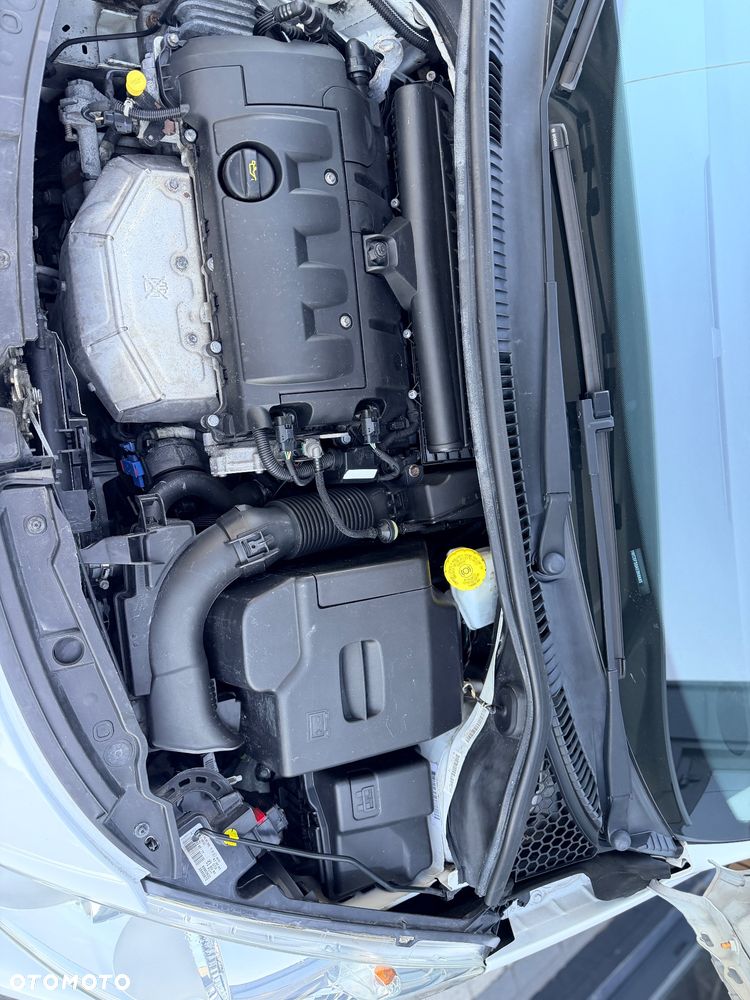 Peugeot 207 120 VTi Sport - 22