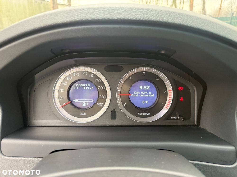 Volvo XC 70 D5 AWD Summum - 16