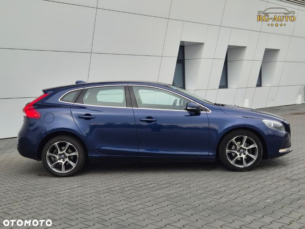 Volvo V40 - 22