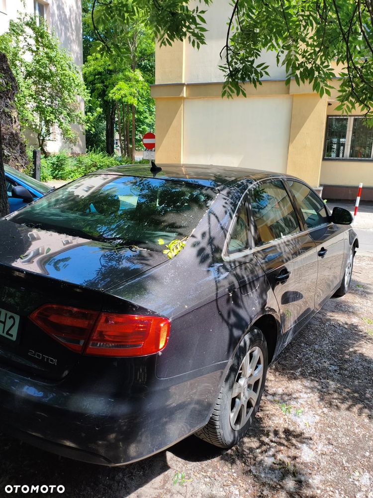Audi A4 Limousine - 4