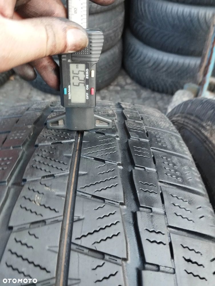 235 65 16C FALKEN EUROWINTER VAN01 115/113R 4SZT - 5