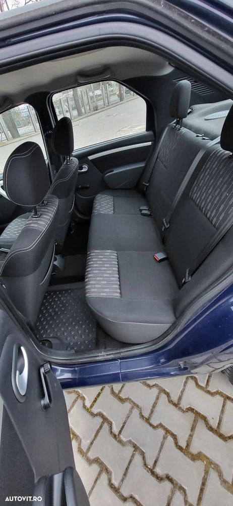 Dacia Logan 1.5 90CP Laureate - 4