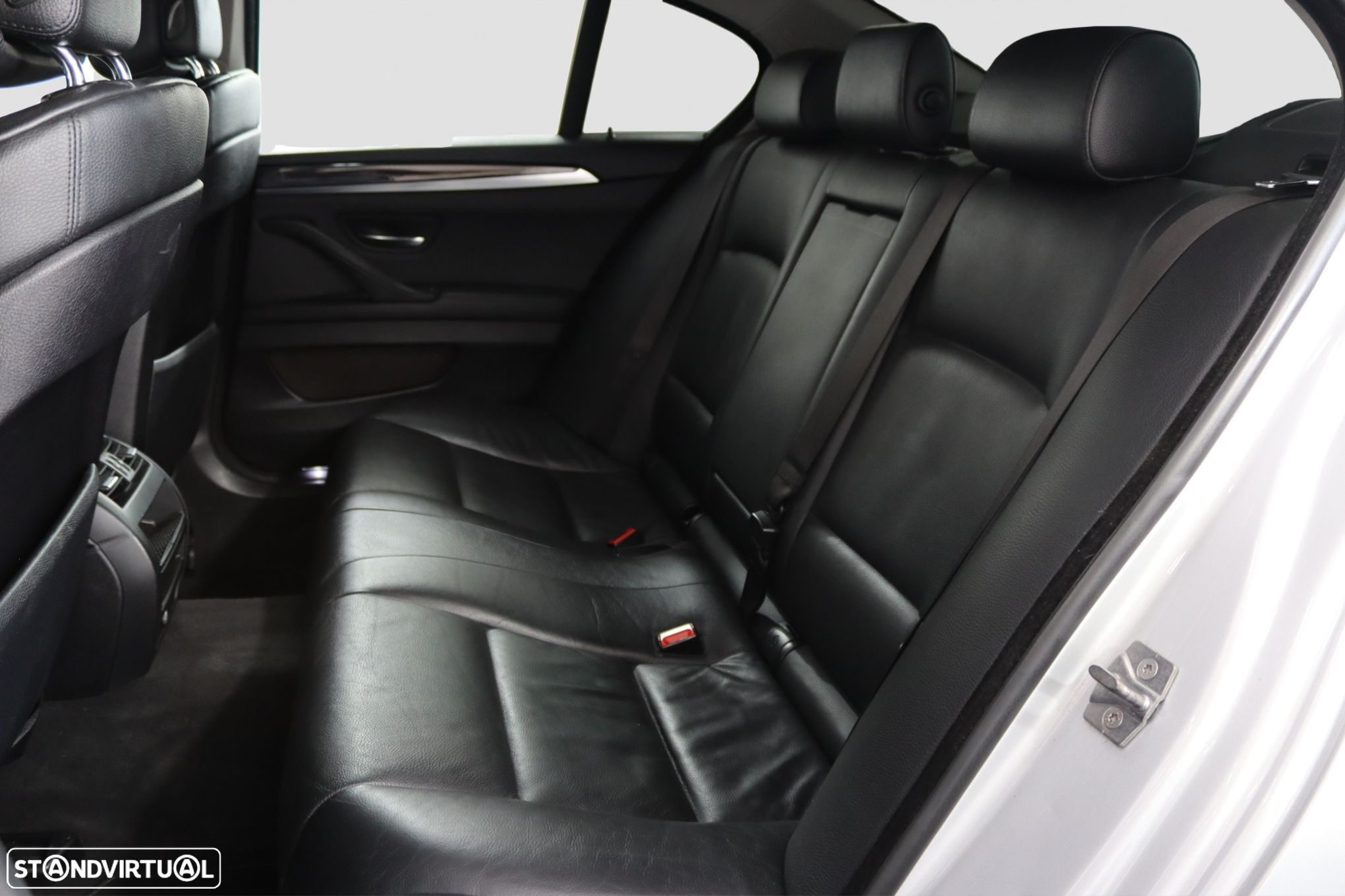BMW 528 i xDrive Pack M Auto - 11