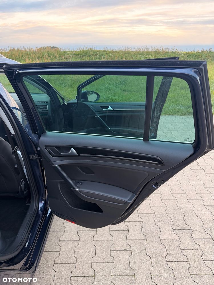 Volkswagen Golf 2.0 TDI DPF 4Motion Highline - 20