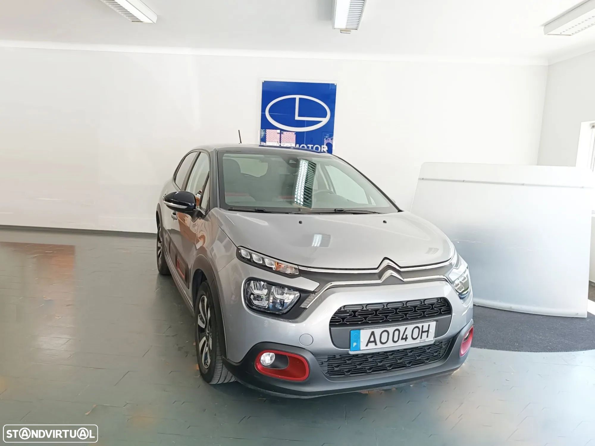 Citroën C3 1.2 PureTech C-Series - 1