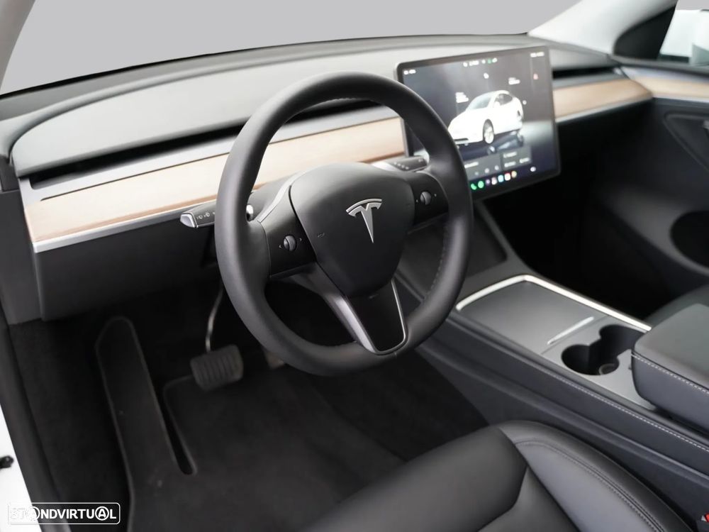 Tesla Model Y Standard - 6