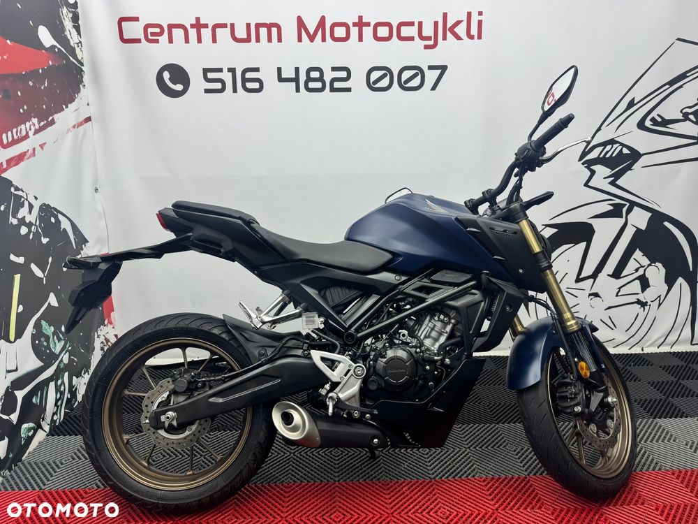 Honda CB - 1