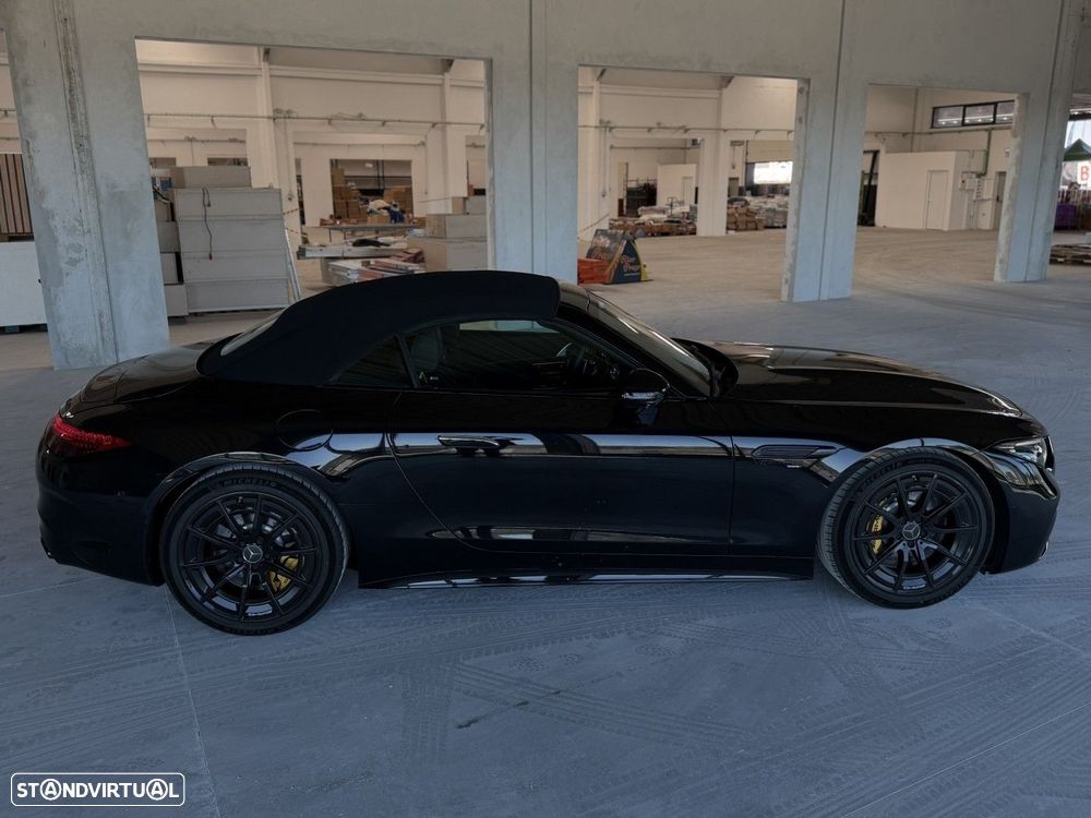 Mercedes-Benz SLS 63 AMG - 9