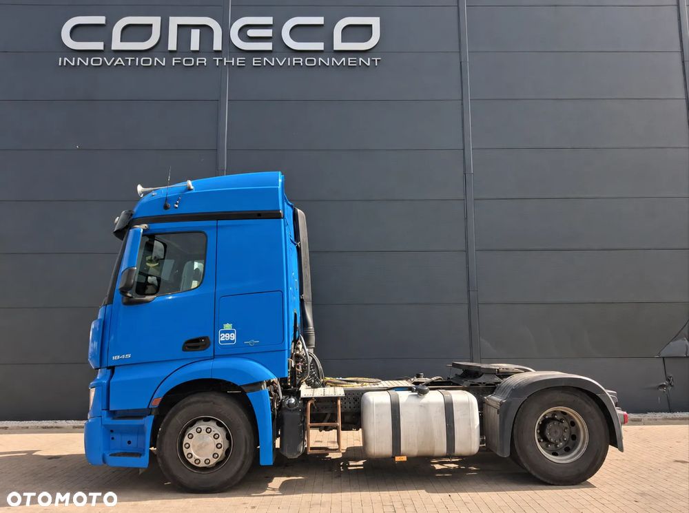 Mercedes-Benz Actros - 1