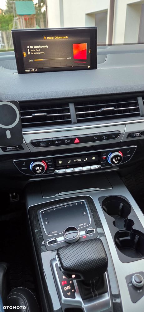 Audi Q7 - 8