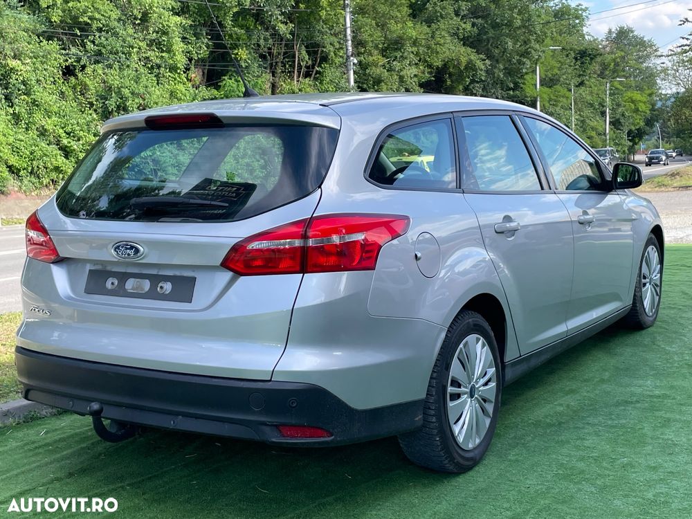 Ford Focus - 6