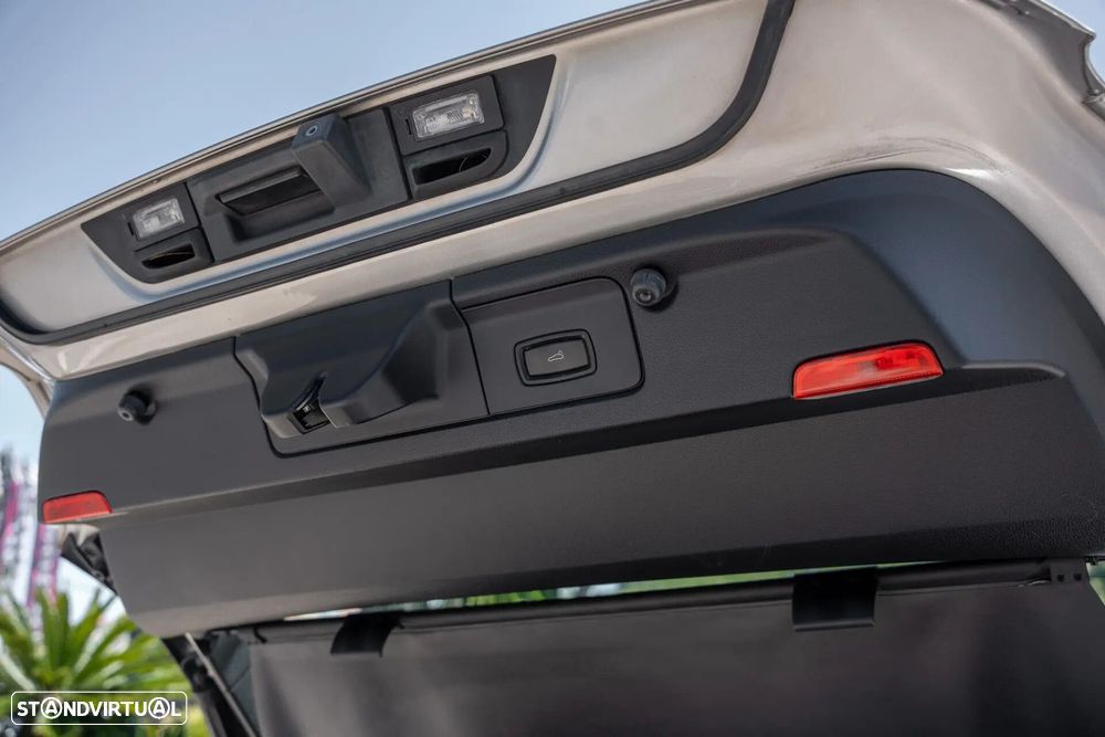 Porsche Panamera S Hybrid - 26