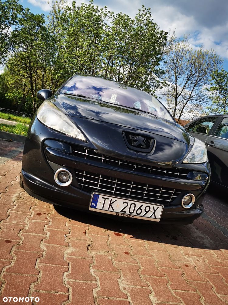 Peugeot 207 - 1